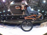 Зрелищный BMX